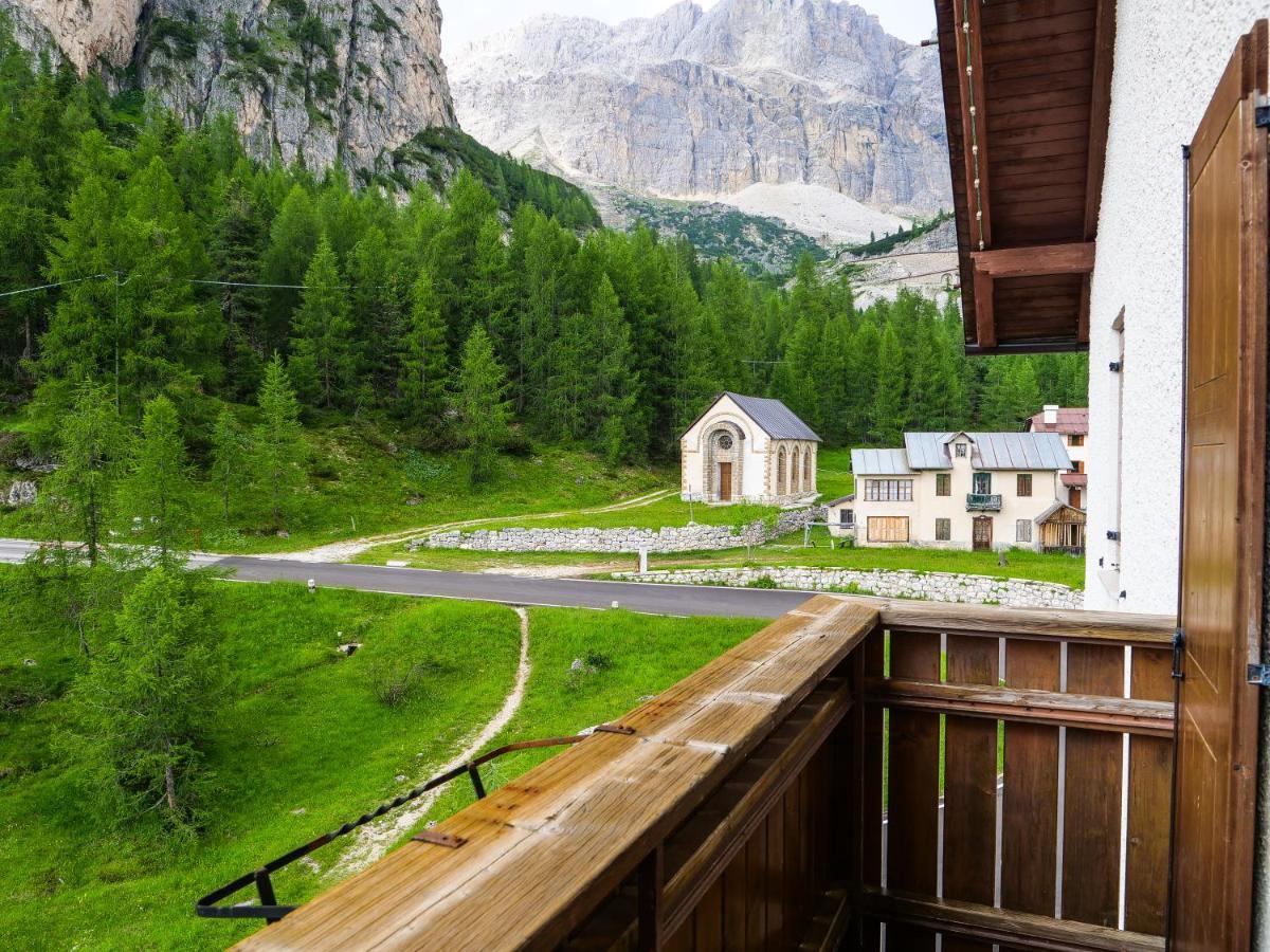 Hotel Al Sasso Di Stria Andraz Dış mekan fotoğraf