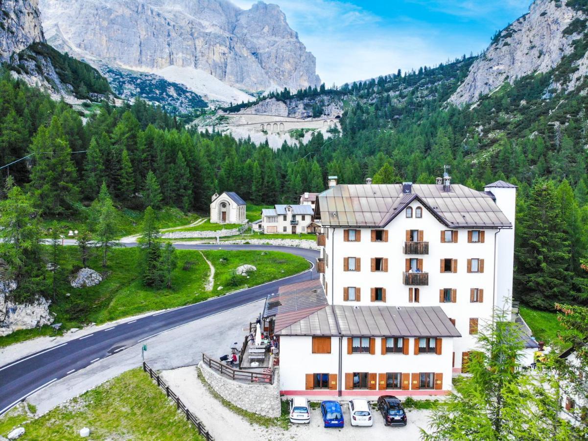 Hotel Al Sasso Di Stria Andraz Dış mekan fotoğraf