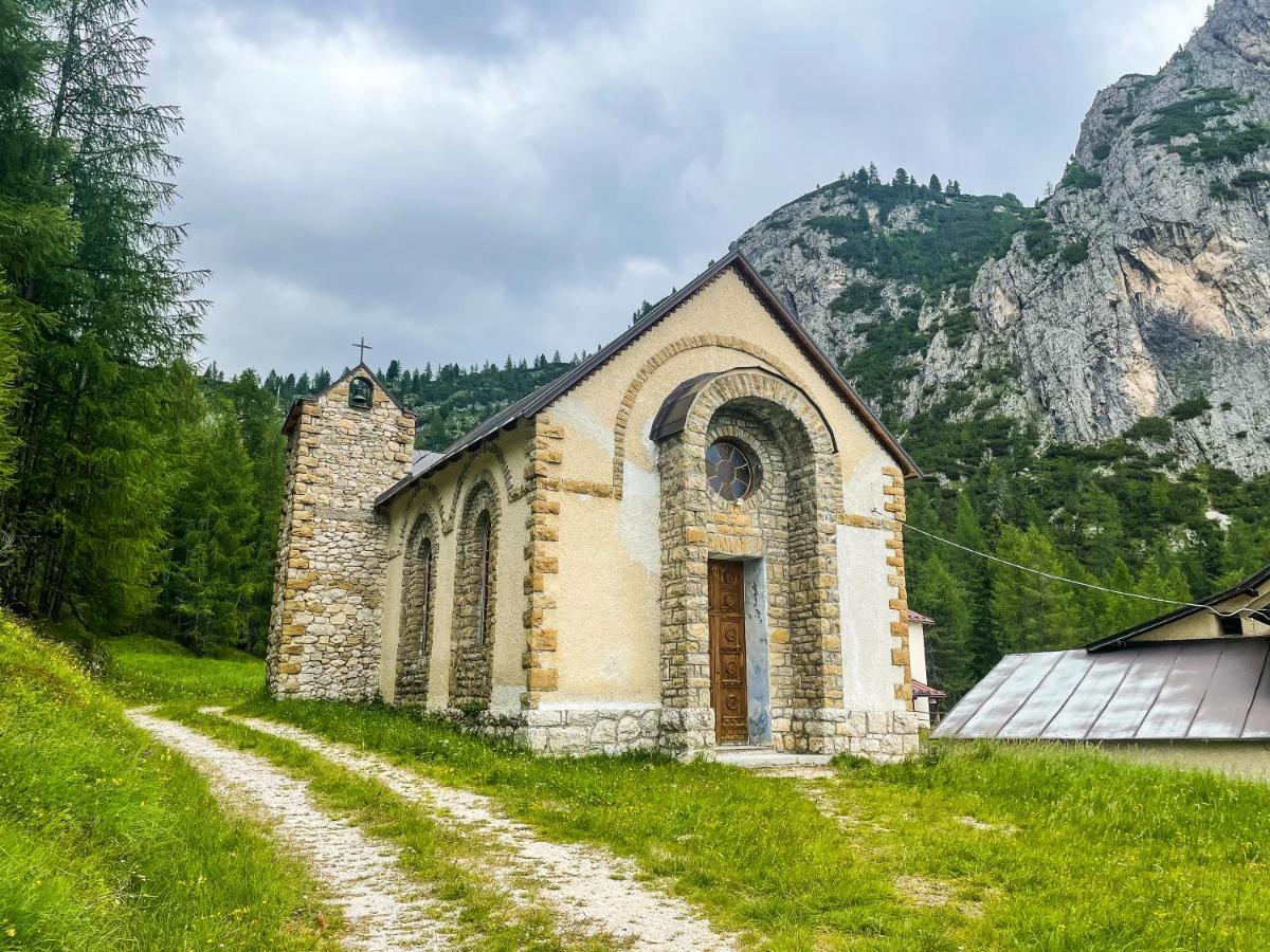 Hotel Al Sasso Di Stria Andraz Dış mekan fotoğraf
