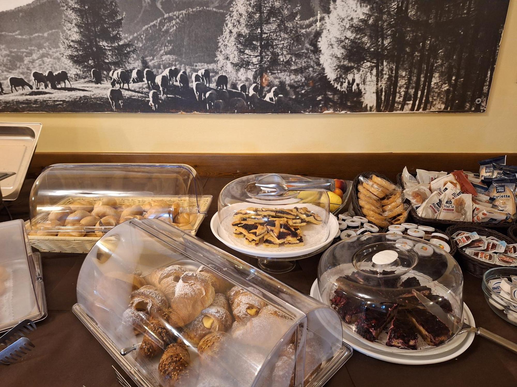 Hotel Al Sasso Di Stria Andraz Dış mekan fotoğraf