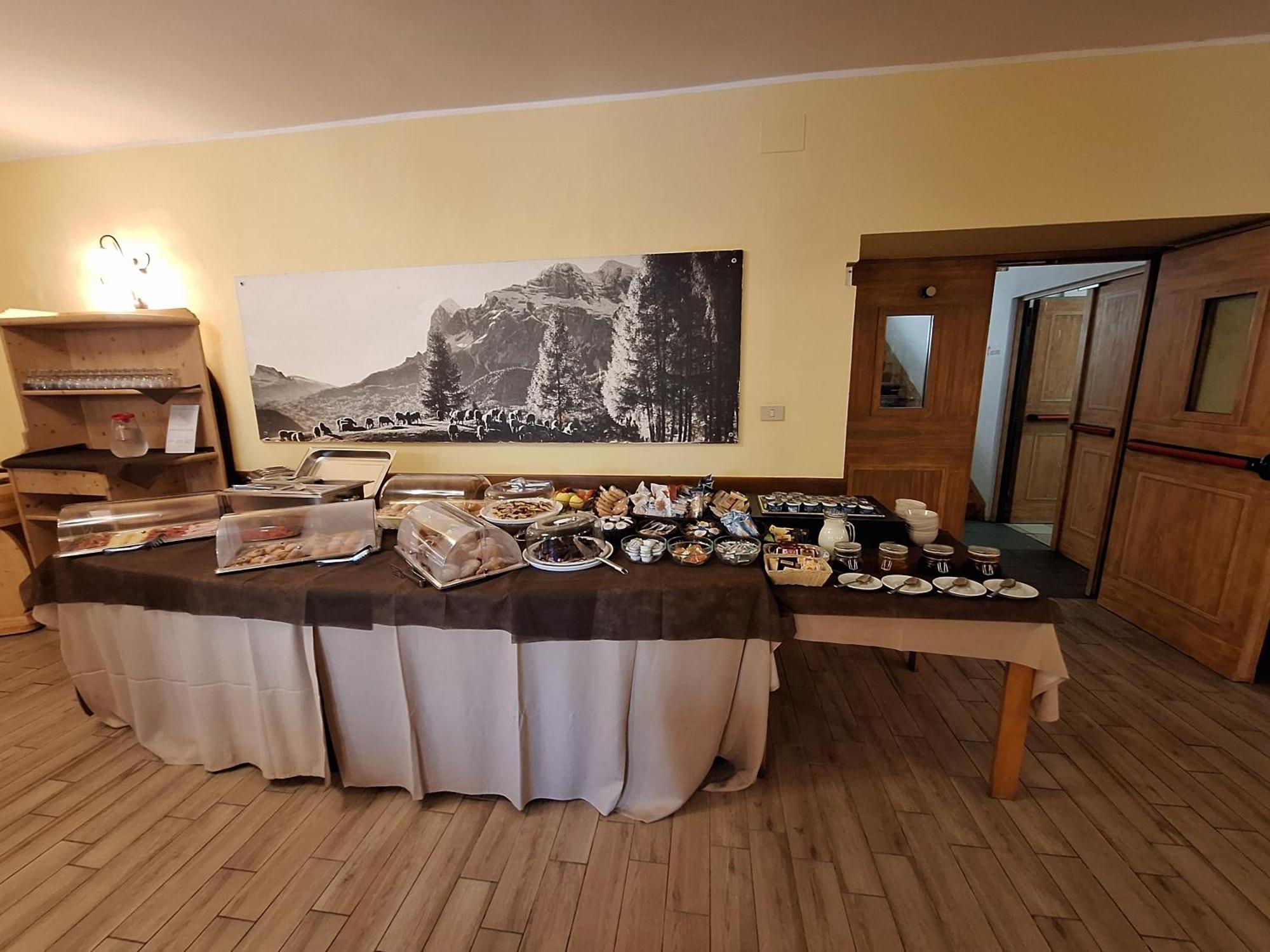 Hotel Al Sasso Di Stria Andraz Dış mekan fotoğraf